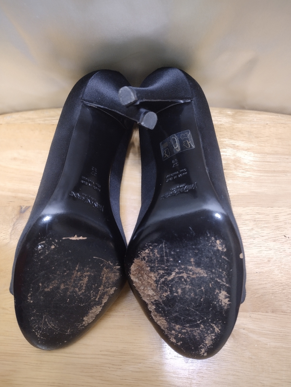 Vintage Yves Saint Laurent Pumps Heels Black 37.5 - Picture 6 of 10